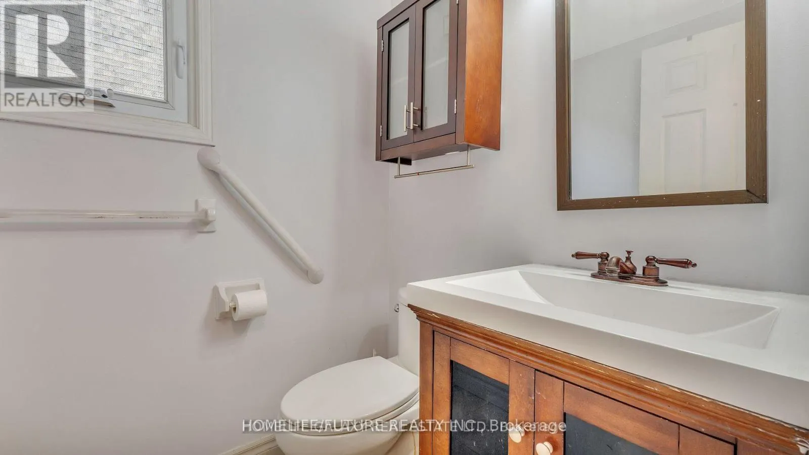 MAIN & 2ND FLR - 979 COPPERFIELD DRIVE