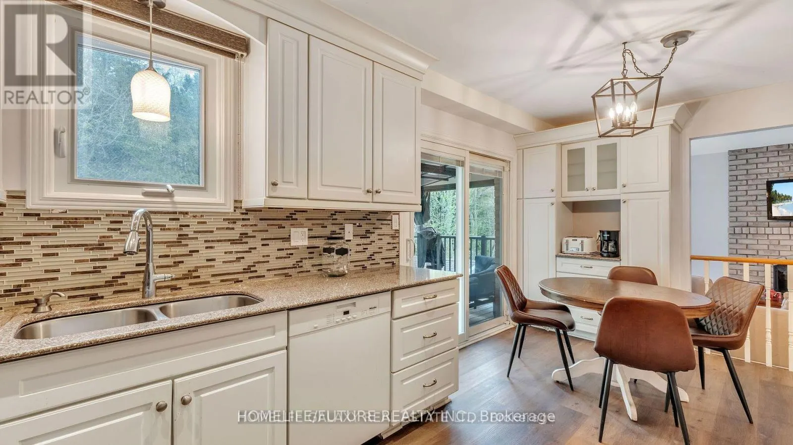 MAIN & 2ND FLR - 979 COPPERFIELD DRIVE
