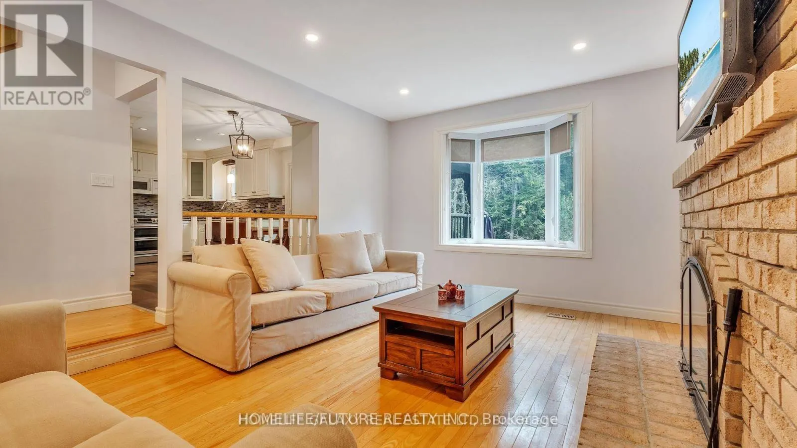 MAIN & 2ND FLR - 979 COPPERFIELD DRIVE