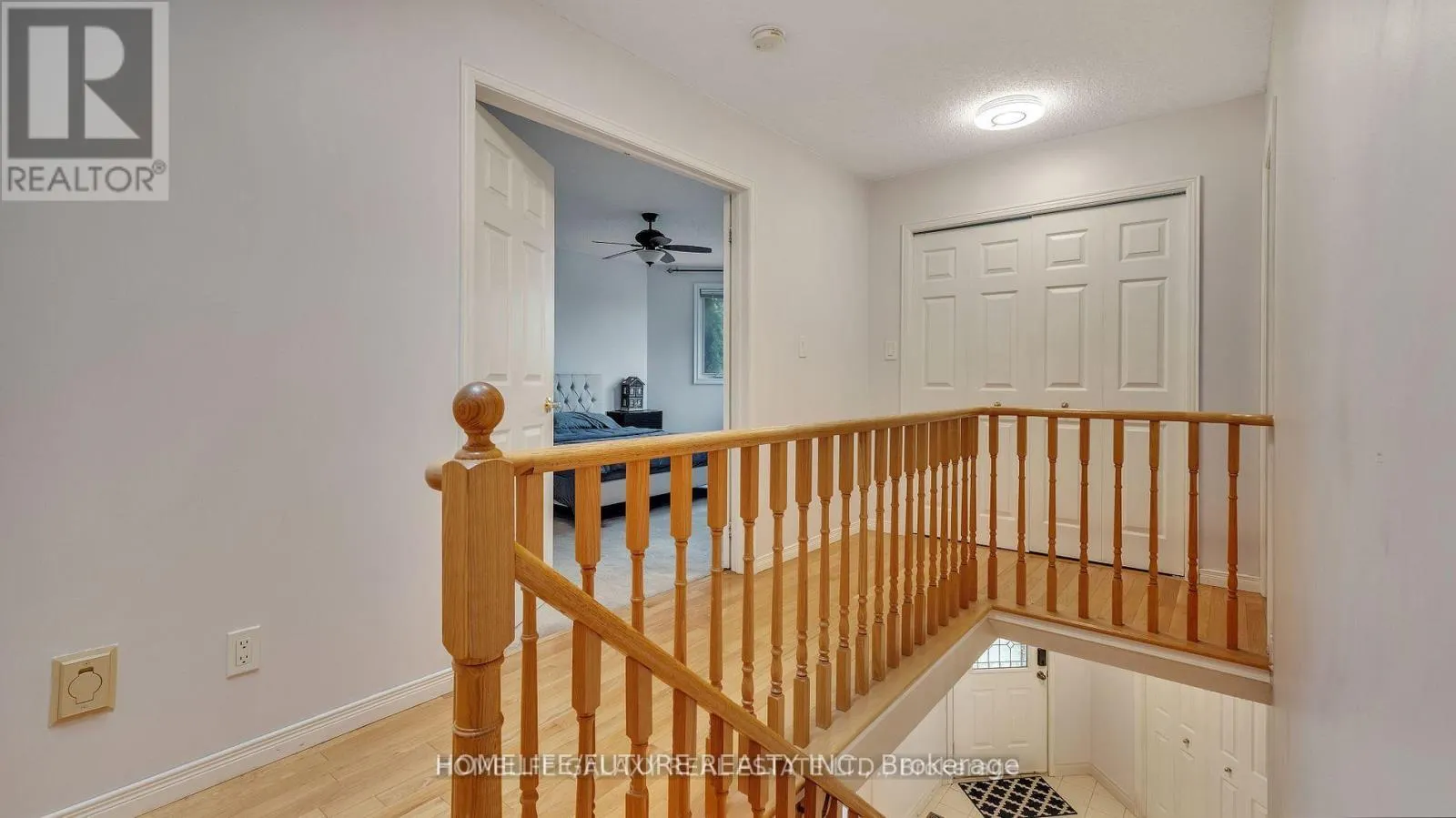 MAIN & 2ND FLR - 979 COPPERFIELD DRIVE
