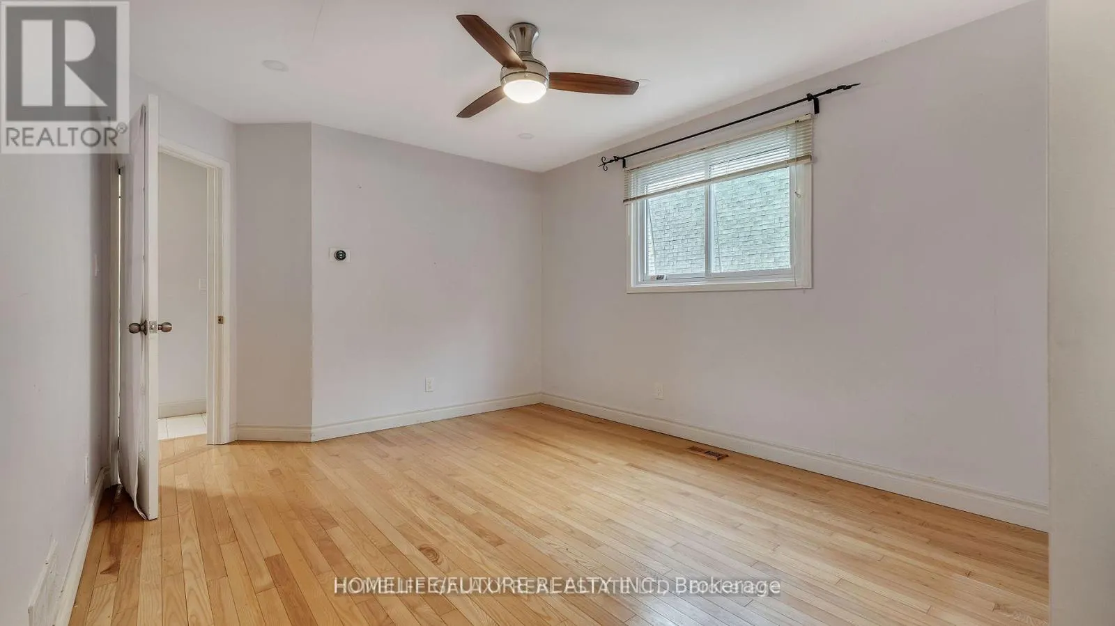 MAIN & 2ND FLR - 979 COPPERFIELD DRIVE