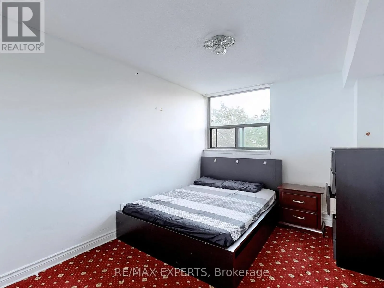 410 - 100 WINGARDEN COURT