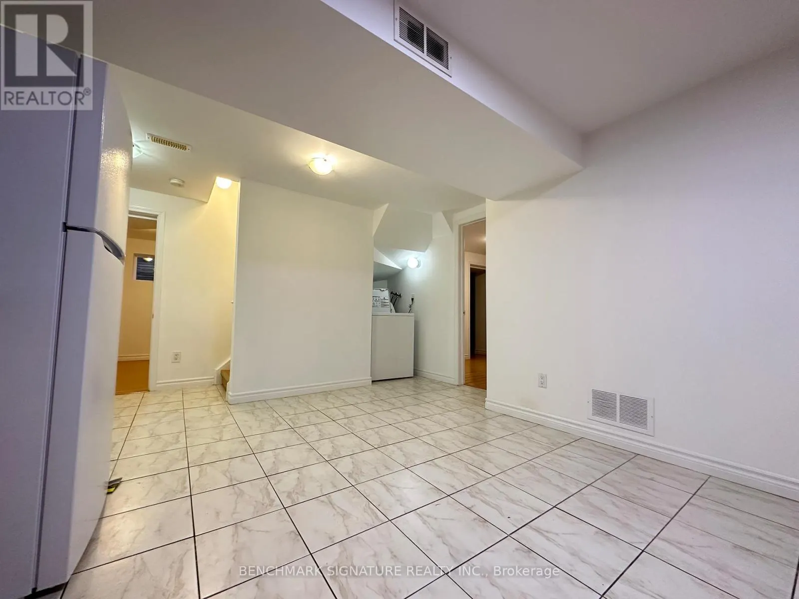 59 HIGHBRIDGE (BSMT) PLACE