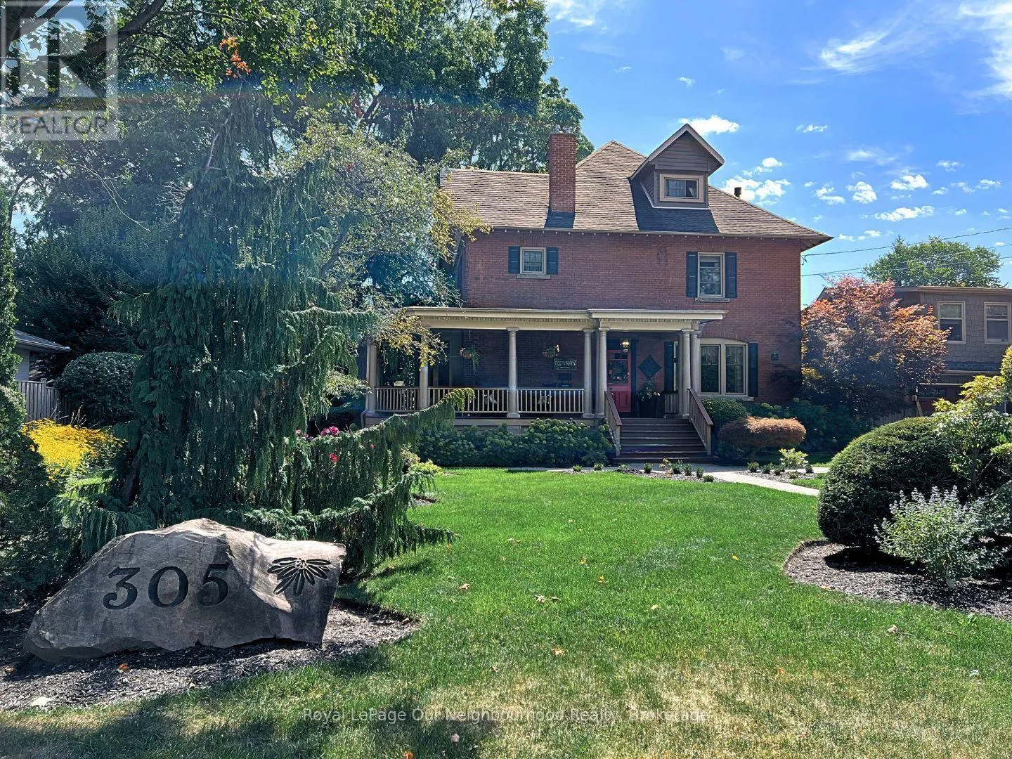305 TRENT STREET W