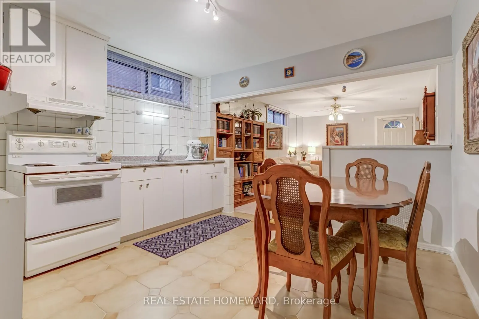 141 BRENDA CRESCENT