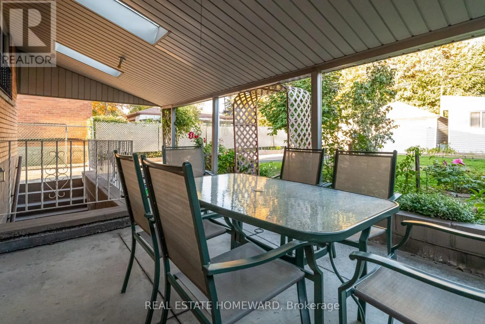 141 BRENDA CRESCENT
