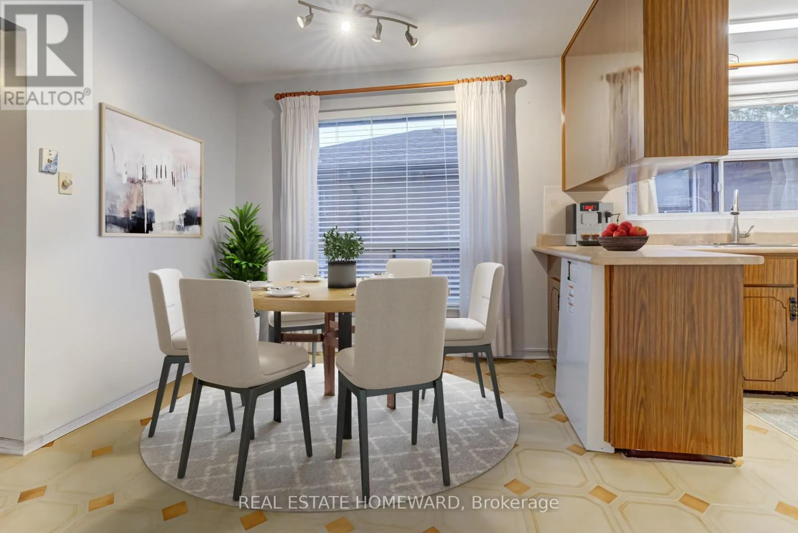 141 BRENDA CRESCENT