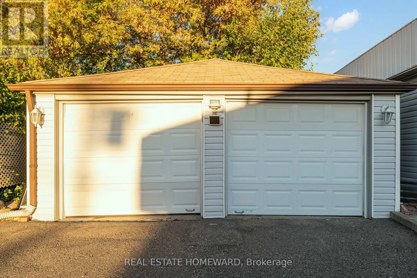 141 BRENDA CRESCENT