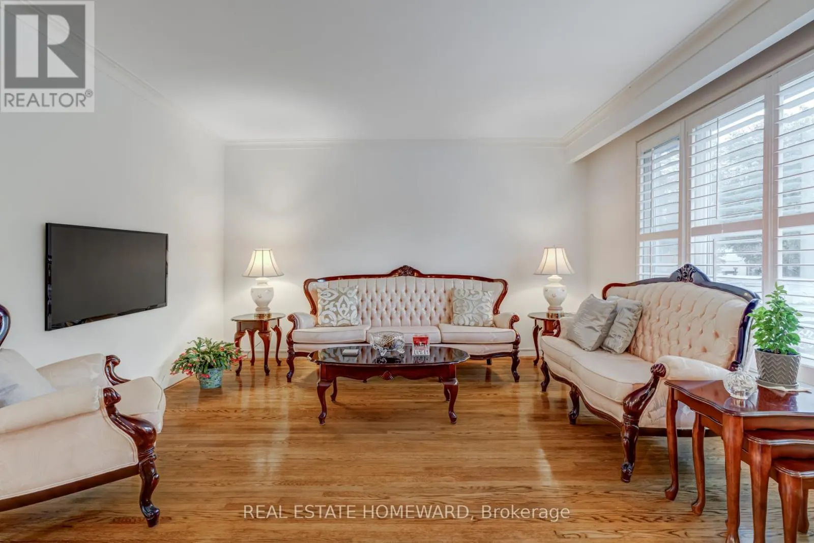 141 BRENDA CRESCENT