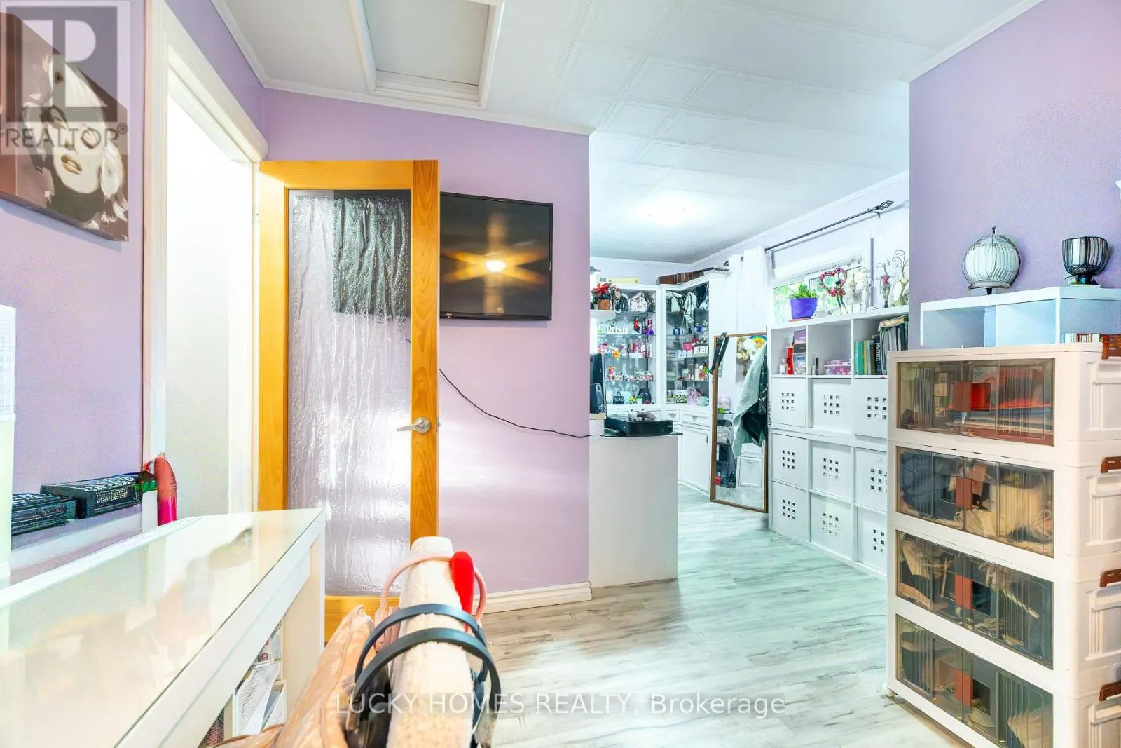 101 MEADOWVIEW BOULEVARD