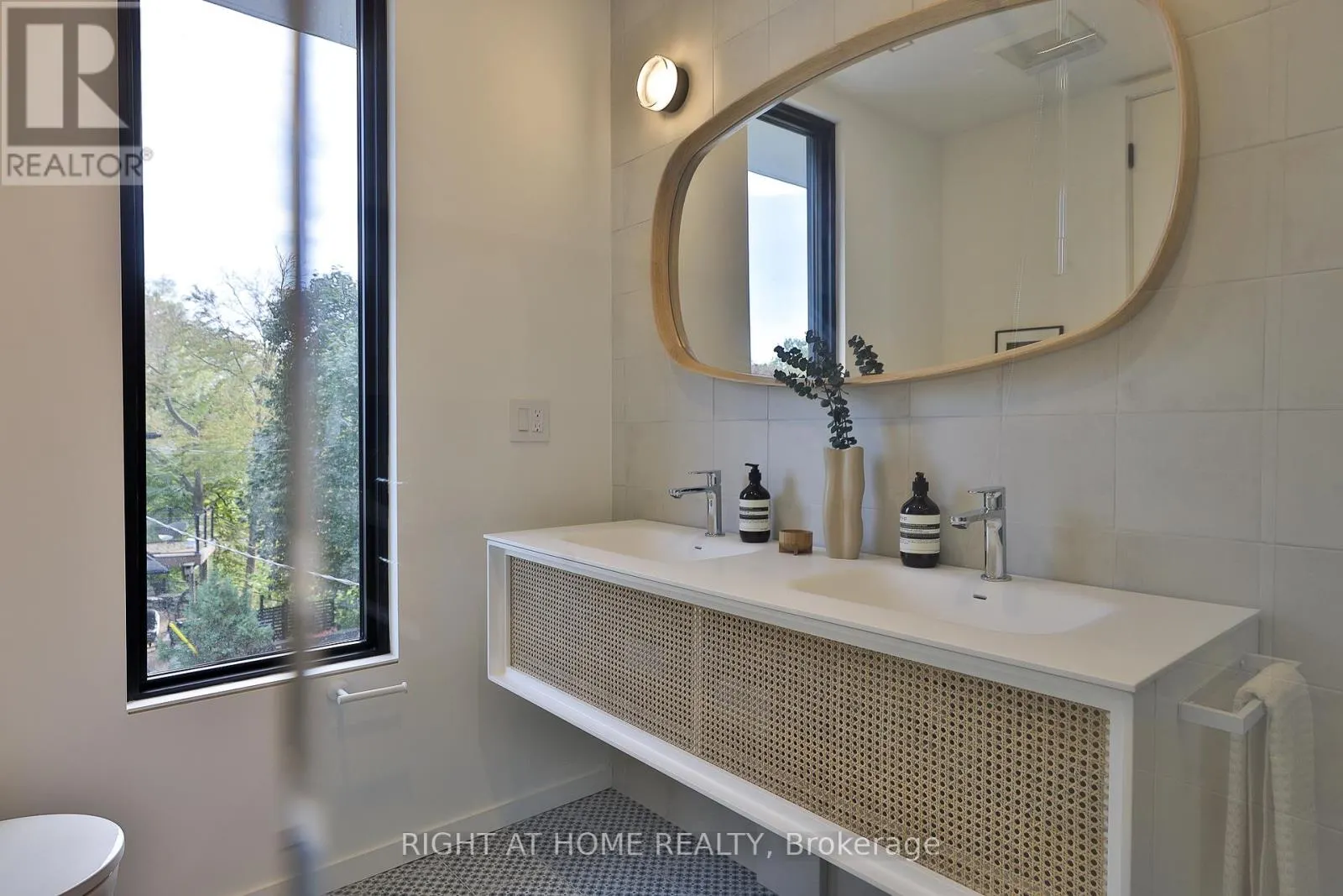 22 DUART PARK ROAD