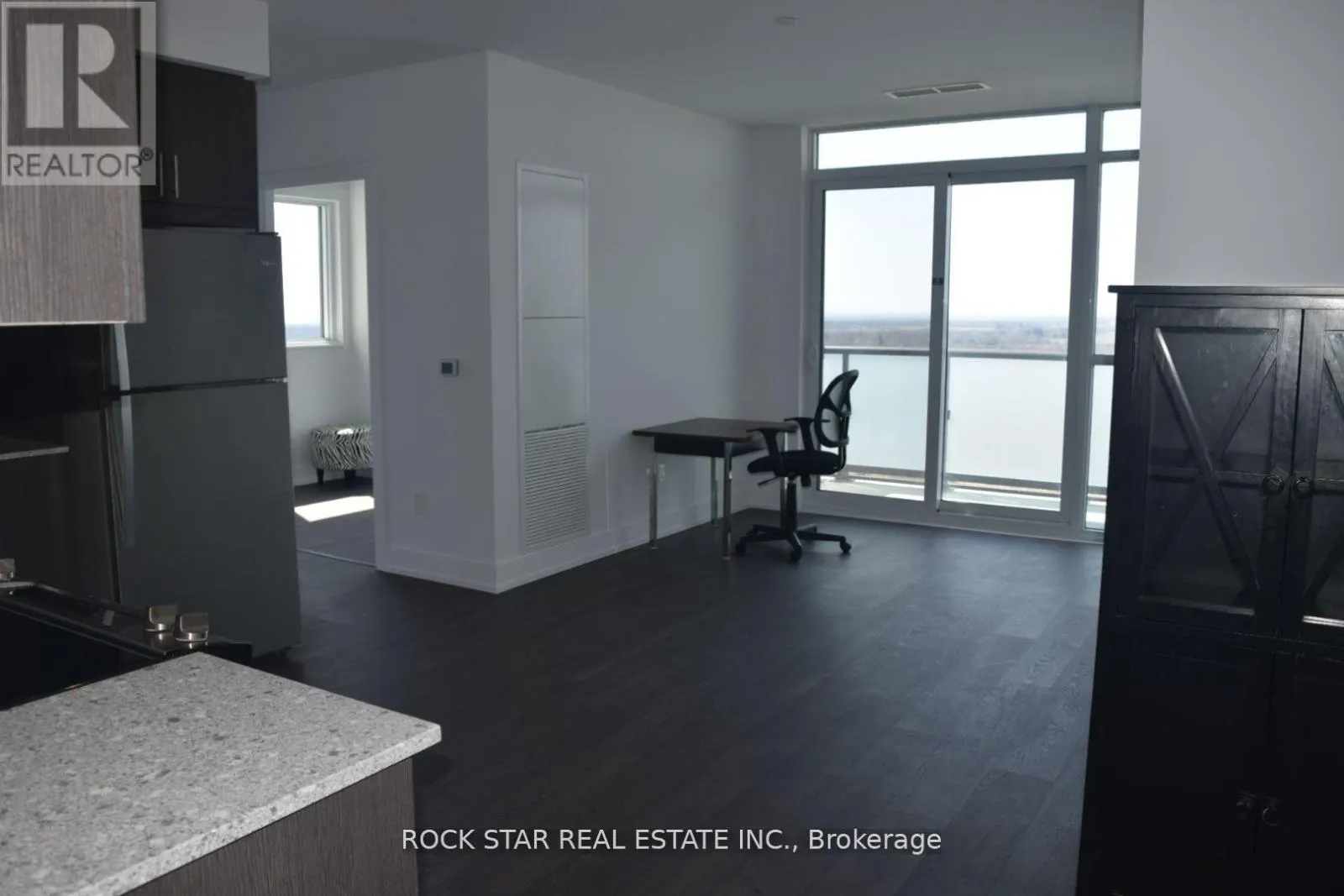 1717 - 2550 SIMCOE STREET N