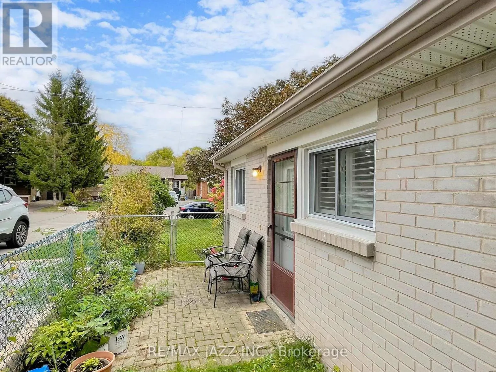 673 LANSDOWNE DRIVE