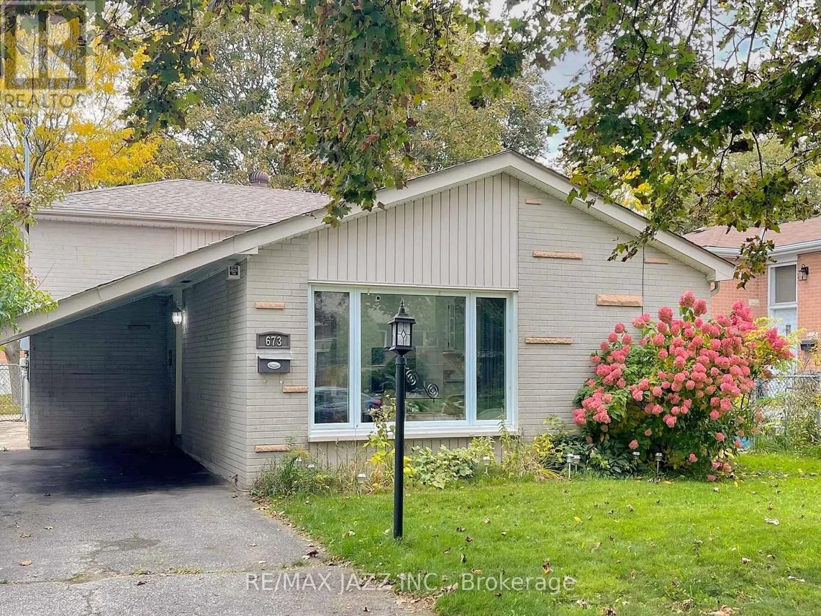 673 LANSDOWNE DRIVE