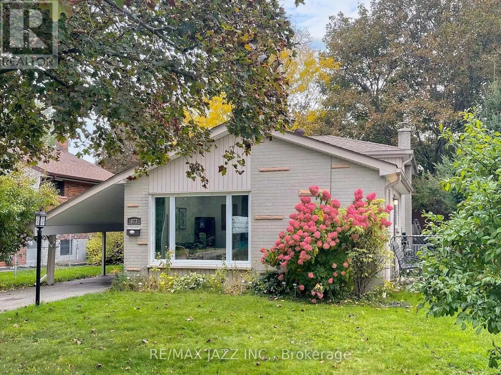 673 LANSDOWNE DRIVE