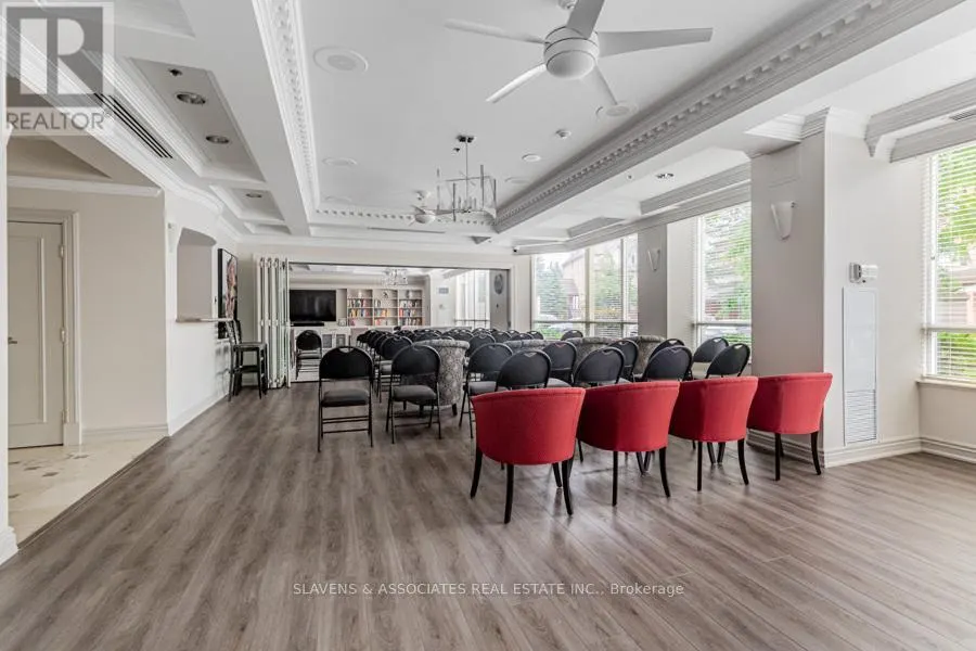 1404 - 1000 THE ESPLANADE ROAD N