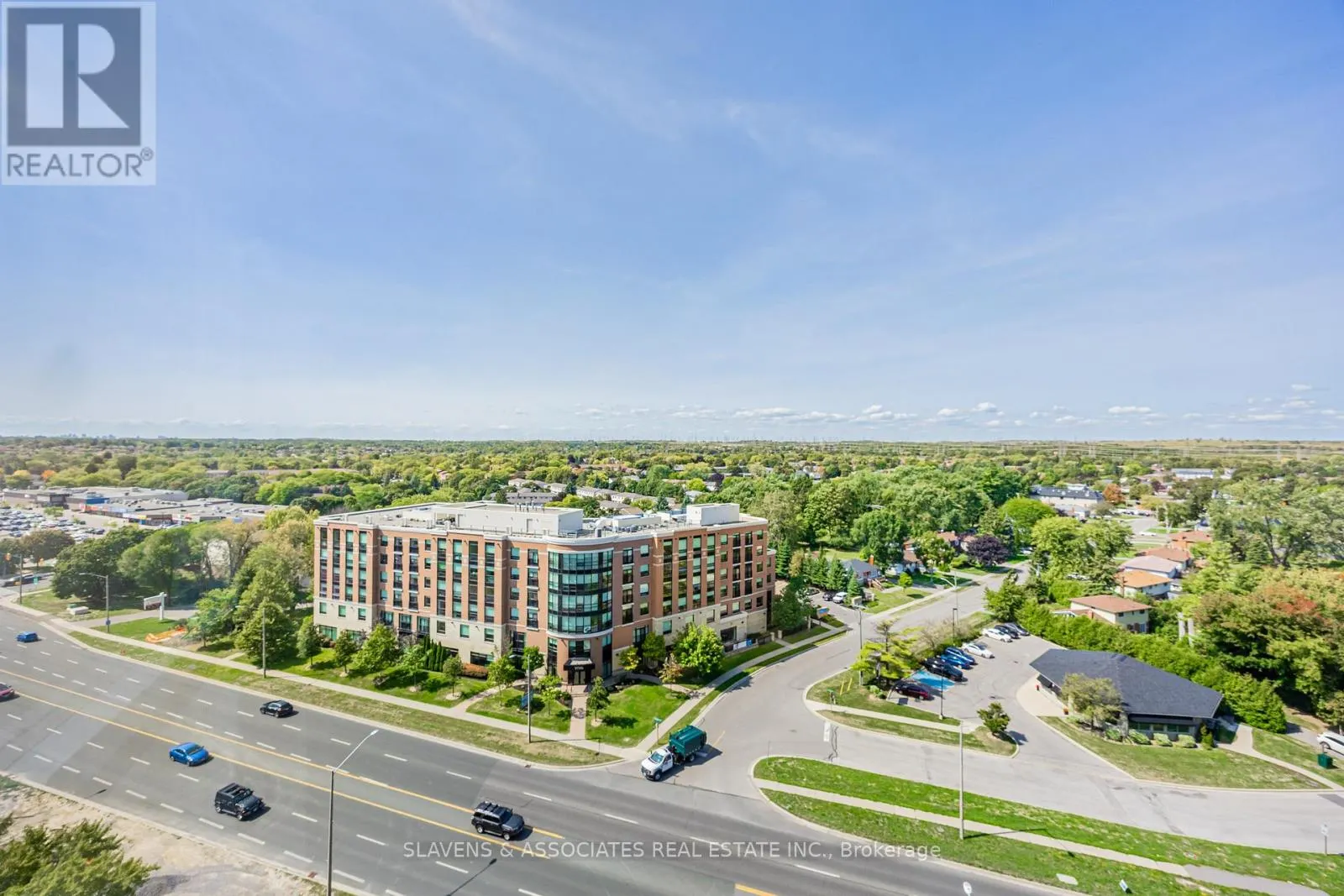 1404 - 1000 THE ESPLANADE ROAD N