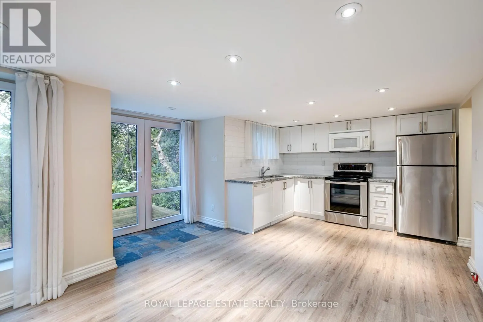 BSMT - 767 KINGSTON ROAD