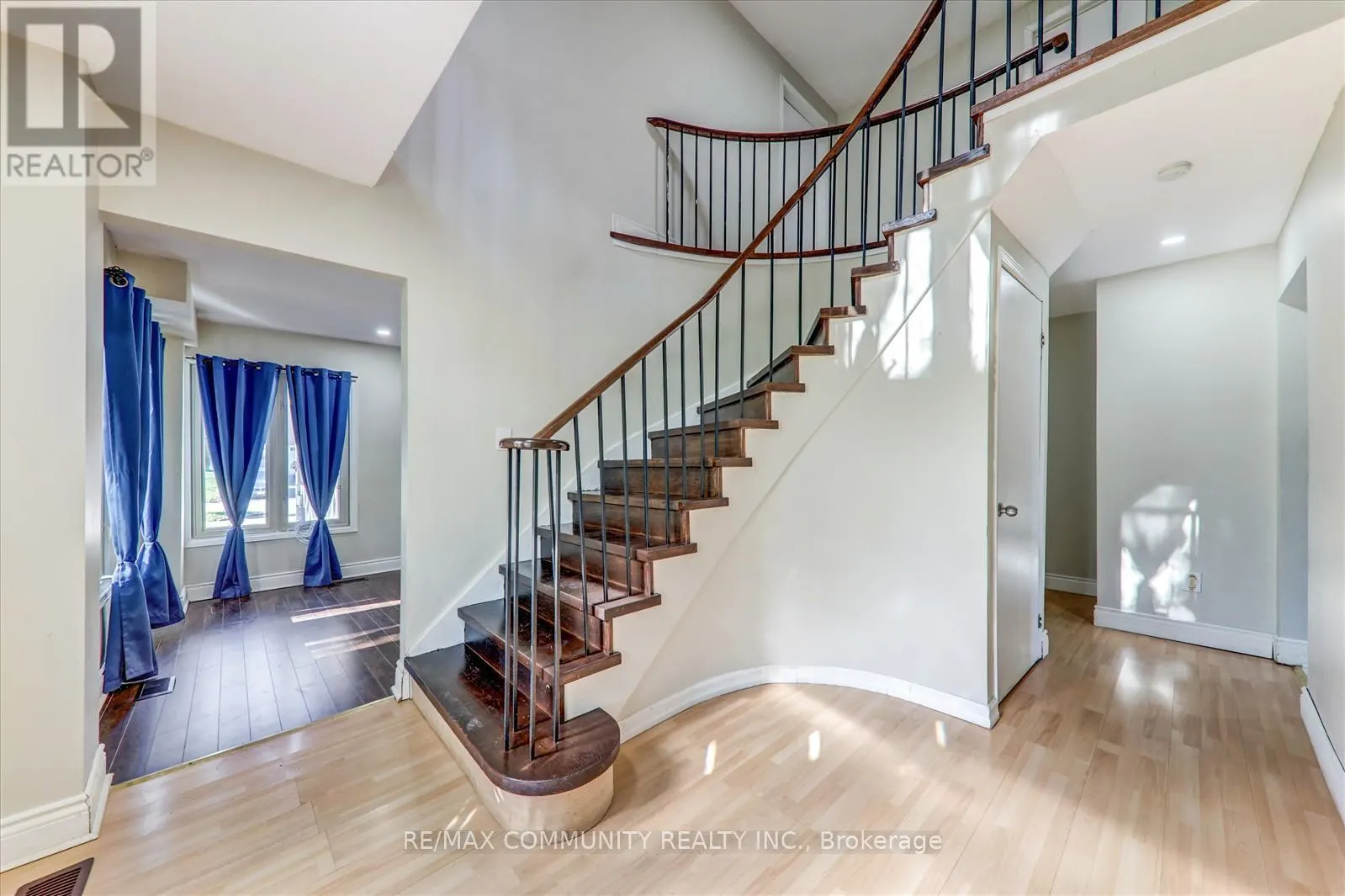 7 ADAMS DRIVE