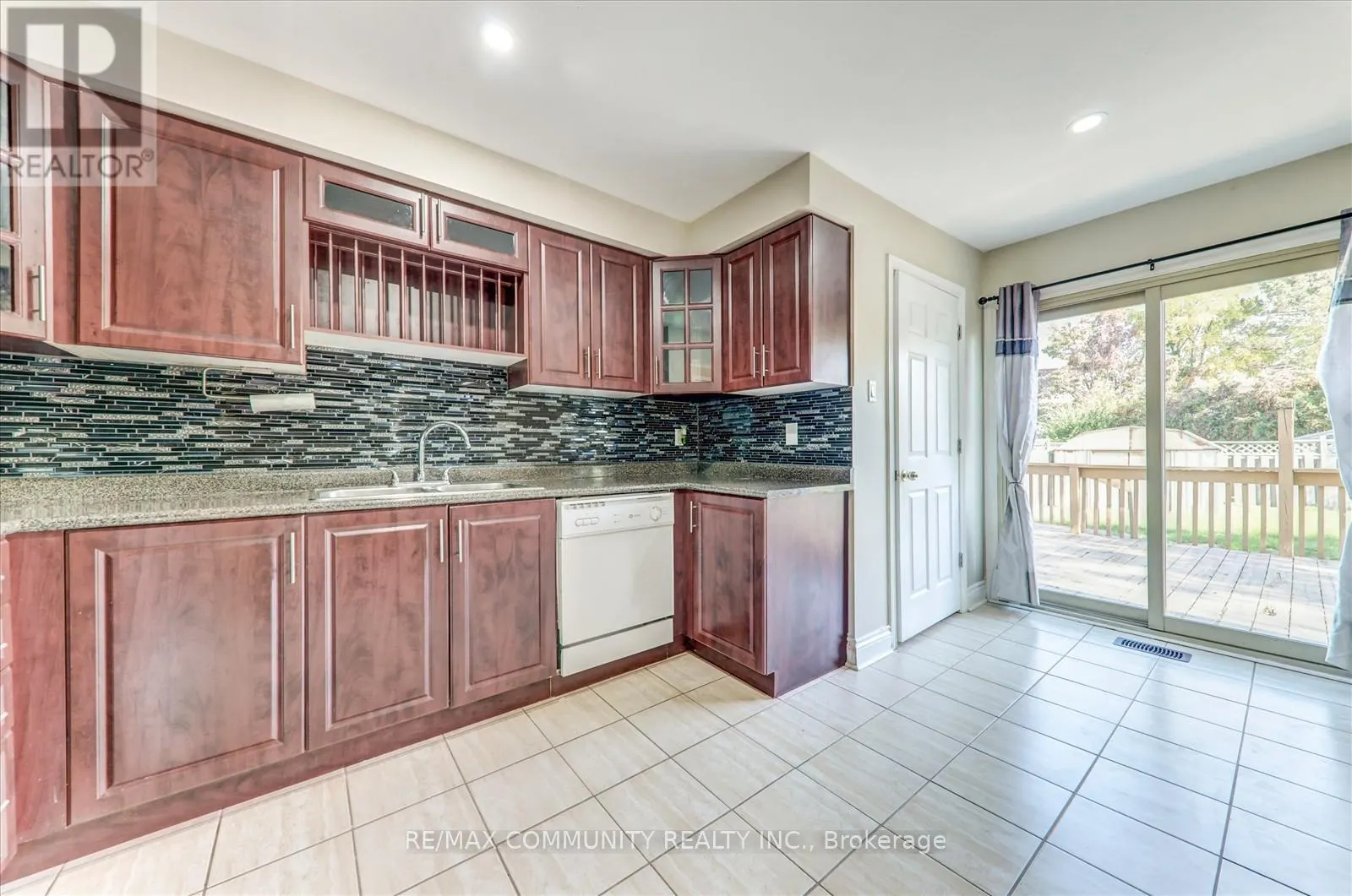7 ADAMS DRIVE