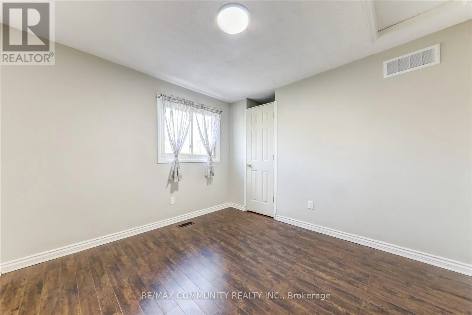 7 ADAMS DRIVE