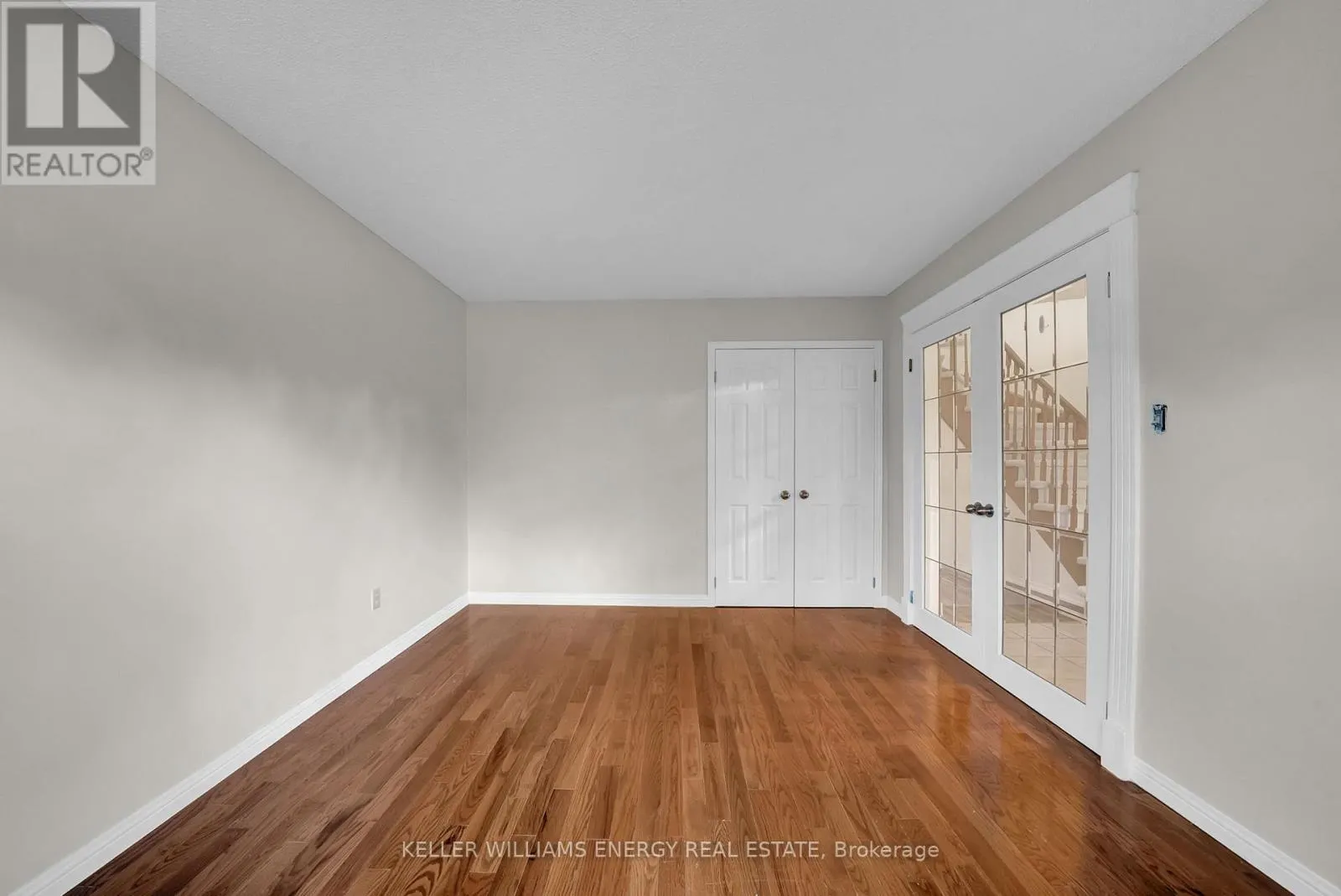 66 ROTHERGLEN ROAD S