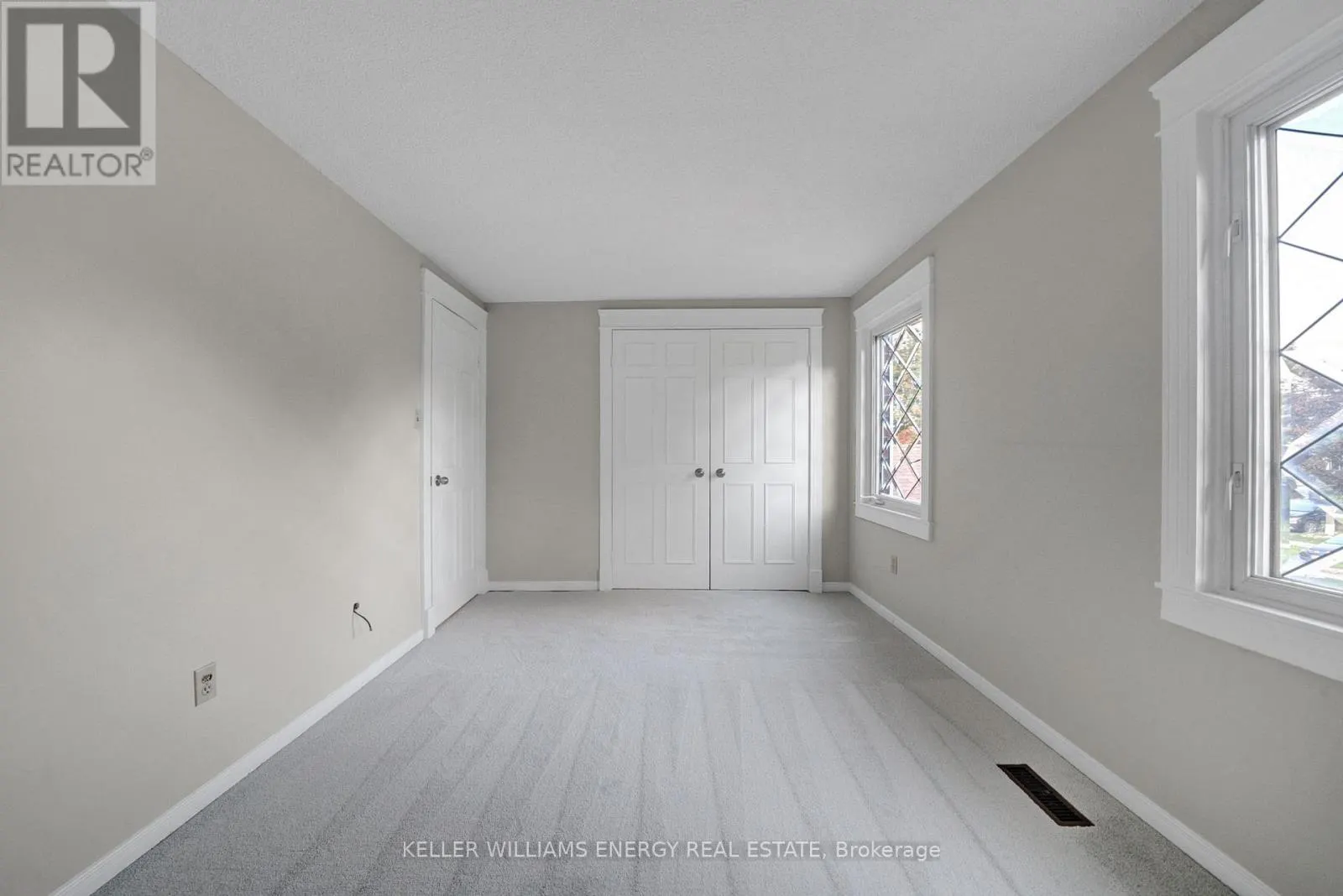 66 ROTHERGLEN ROAD S