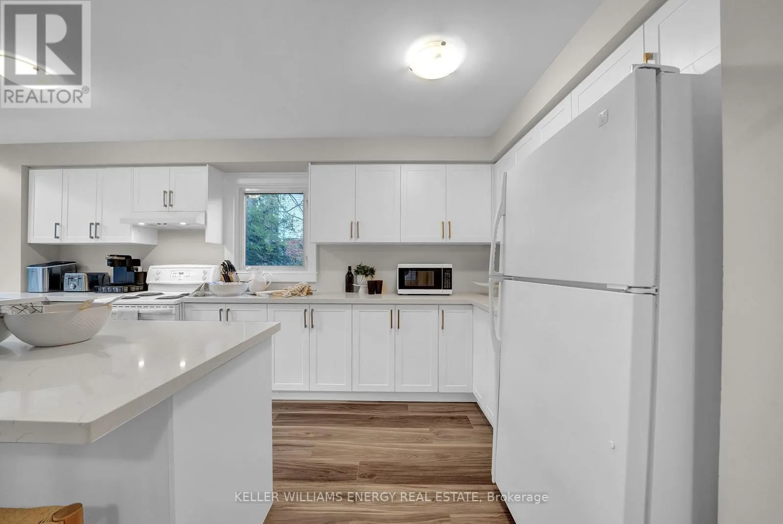 66 ROTHERGLEN ROAD S