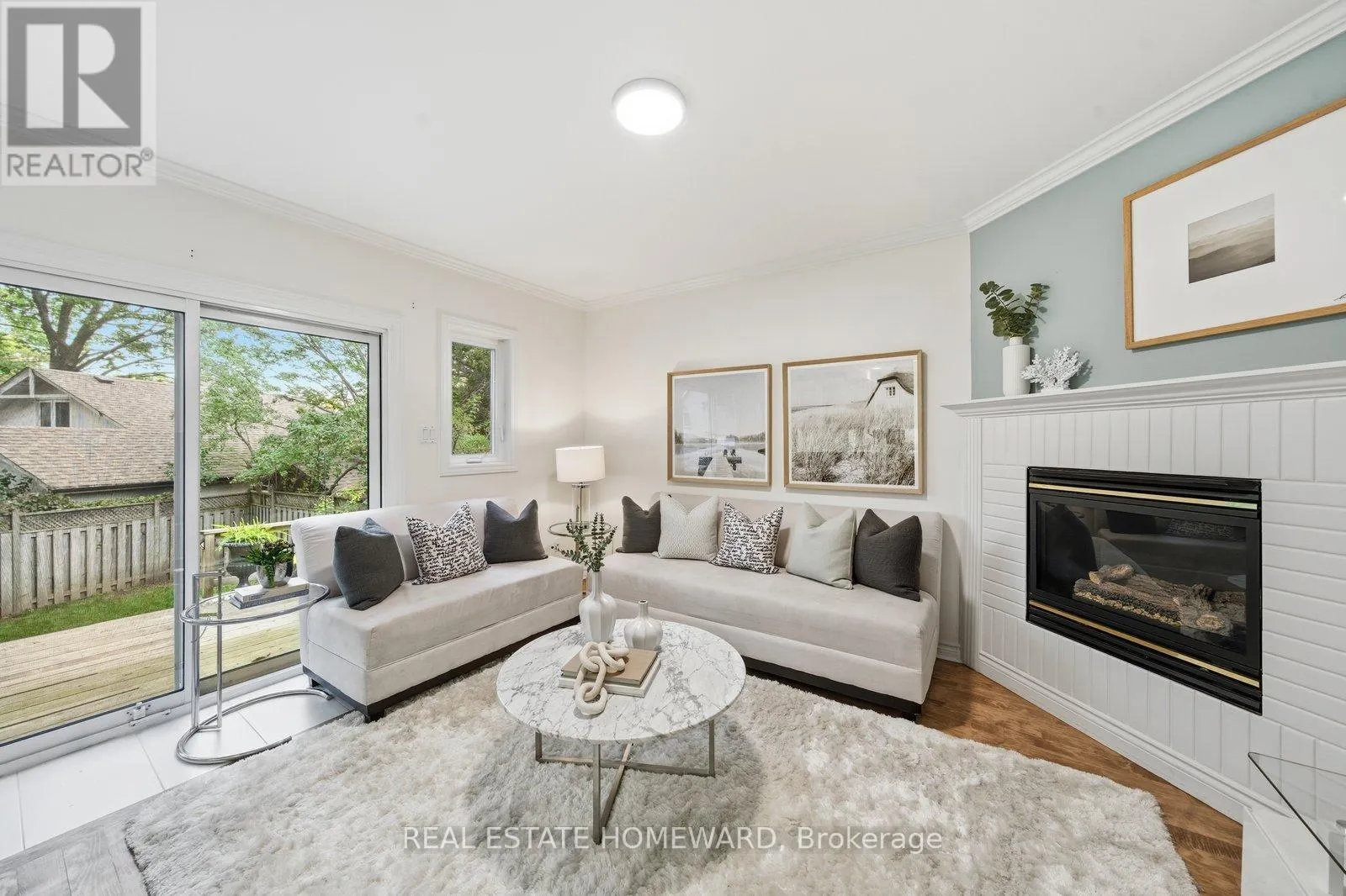 30 LYNN ROAD