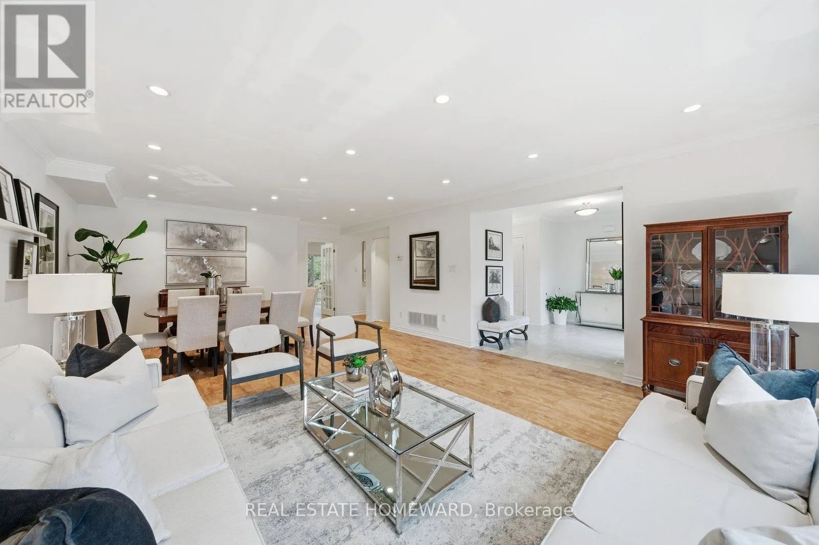 30 LYNN ROAD