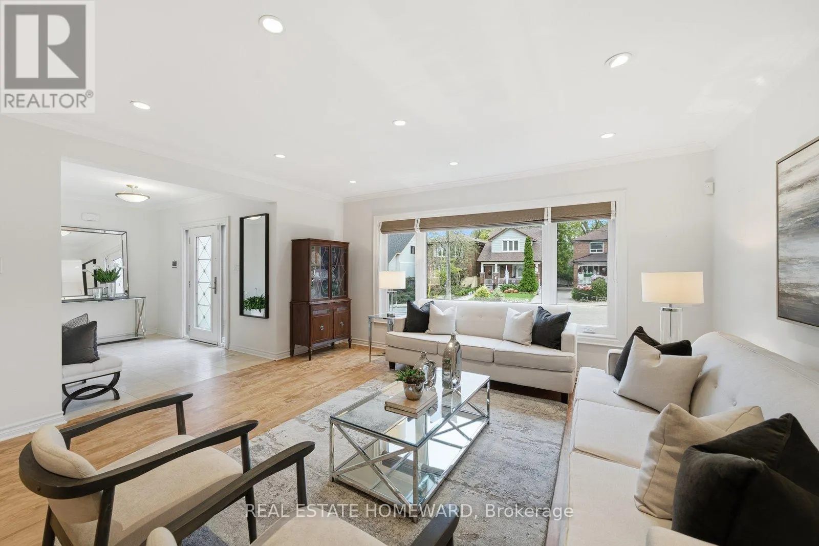 30 LYNN ROAD