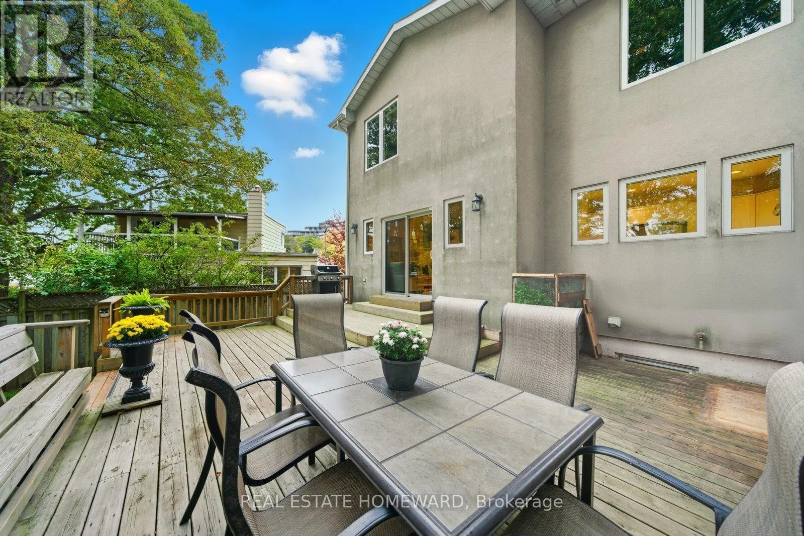 30 LYNN ROAD