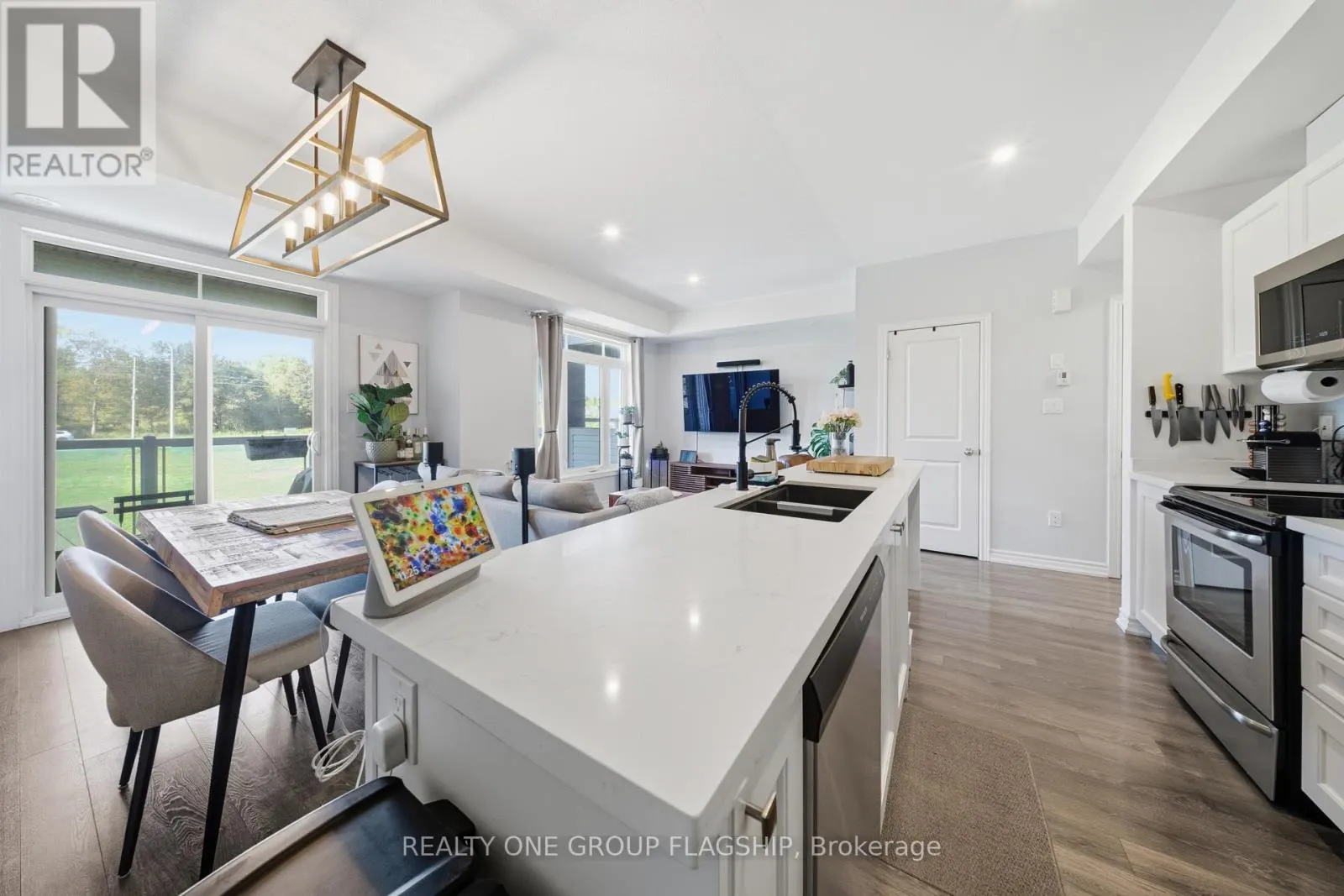 2613 GARRISON CROSSING