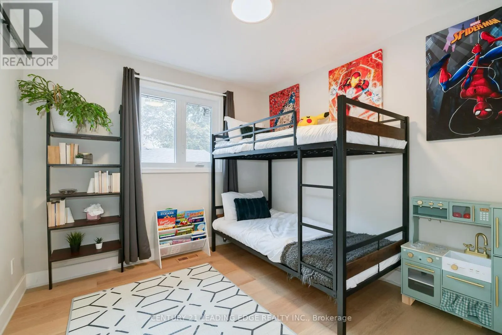 4 AVELINE CRESCENT