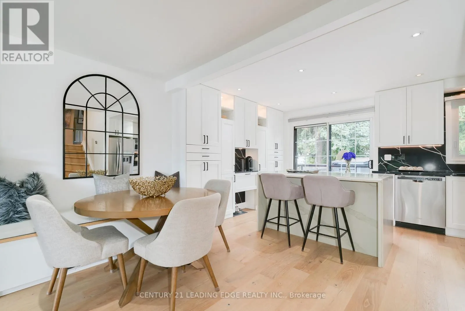 4 AVELINE CRESCENT