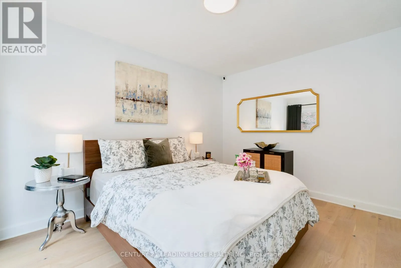 4 AVELINE CRESCENT