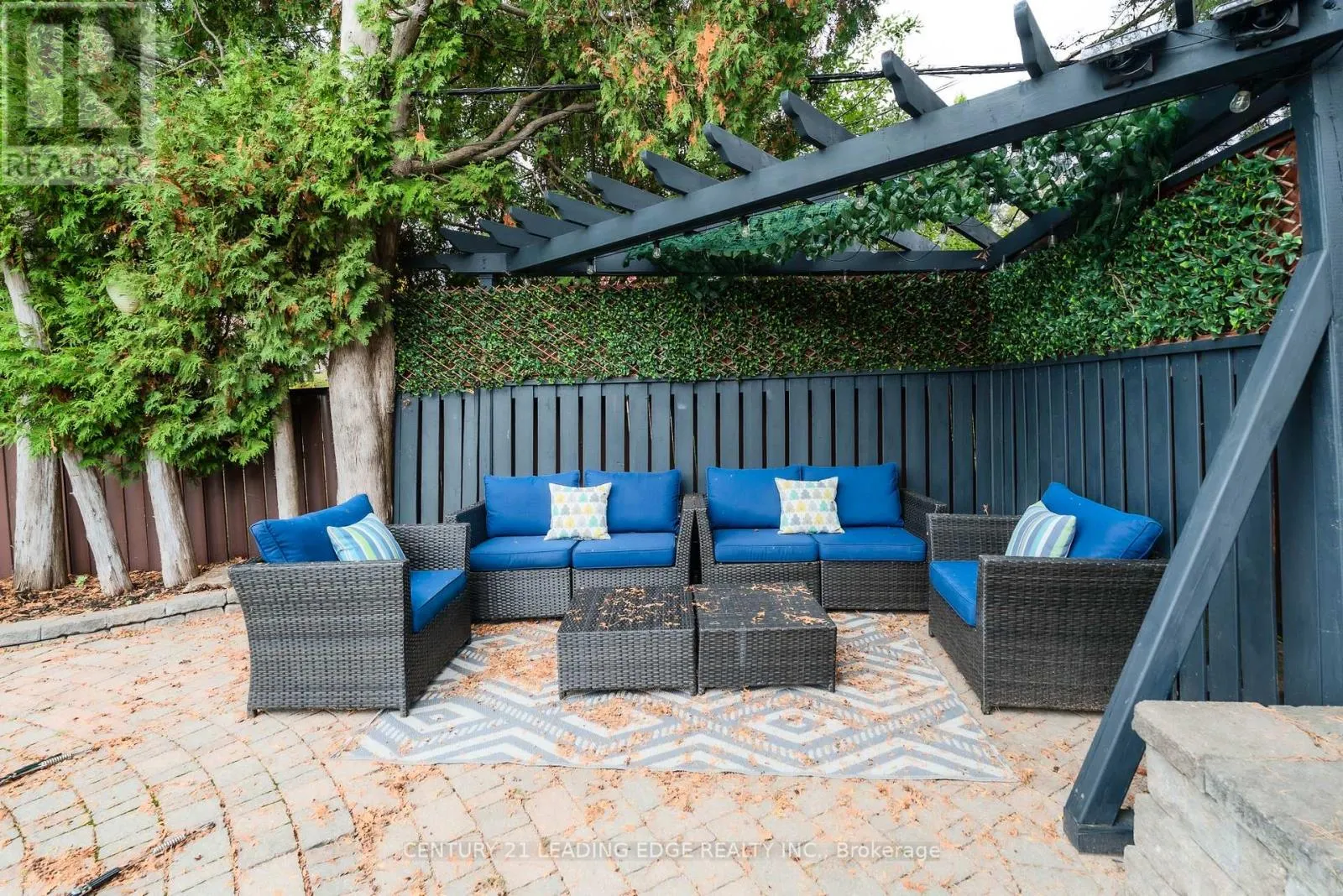 4 AVELINE CRESCENT