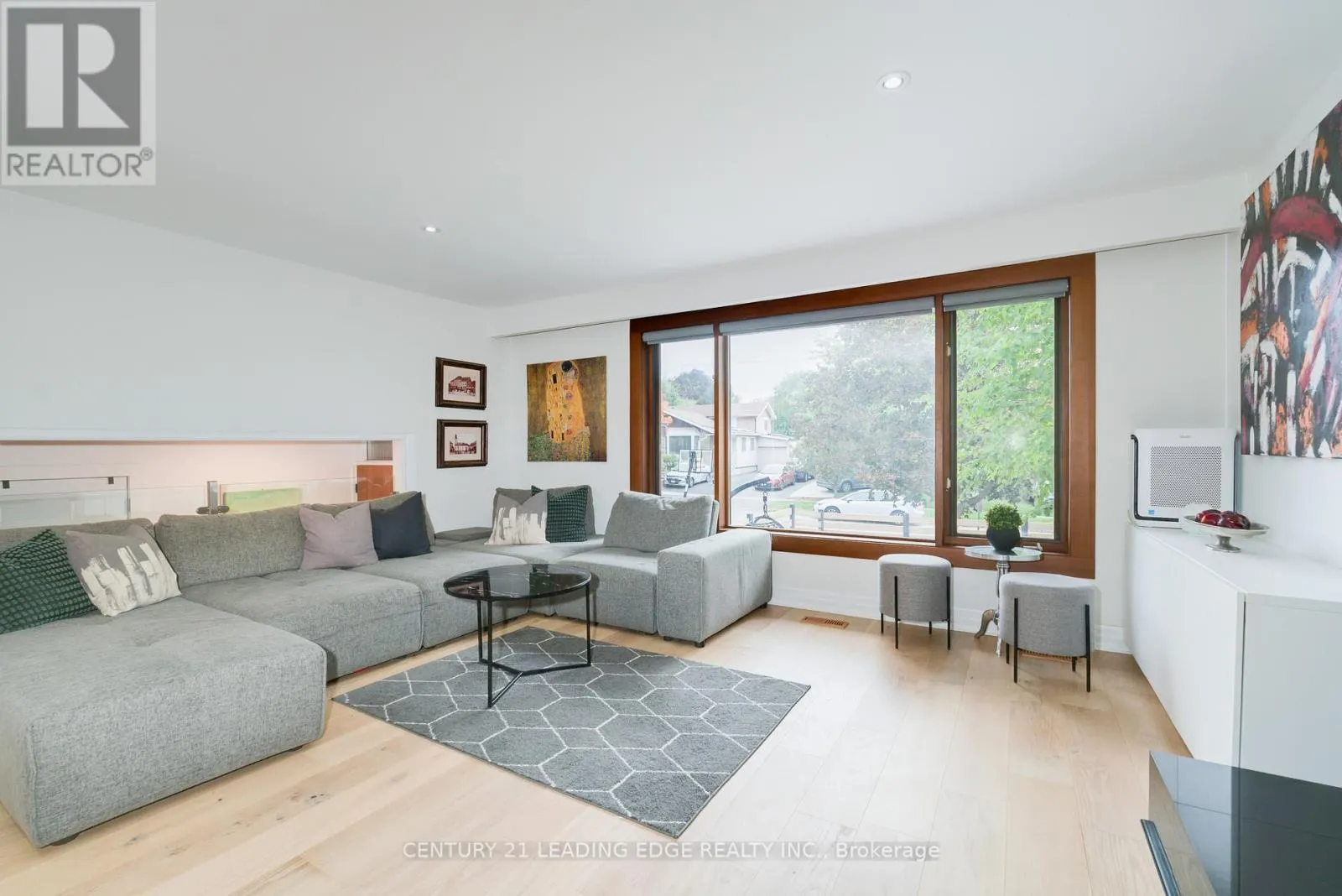 4 AVELINE CRESCENT