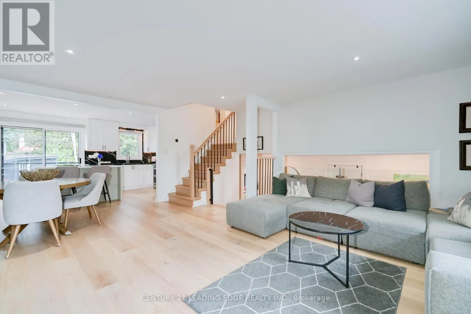 4 AVELINE CRESCENT