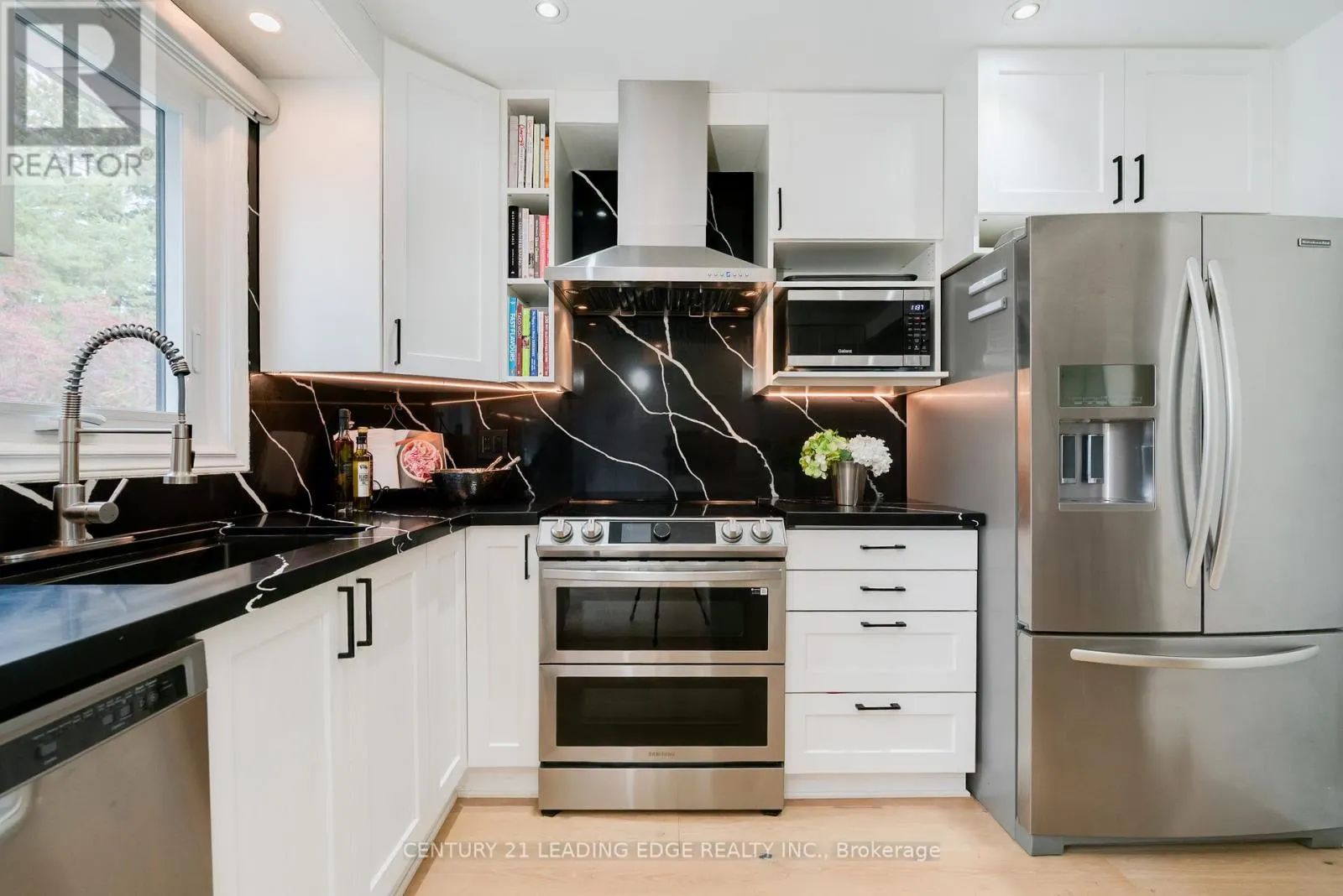 4 AVELINE CRESCENT