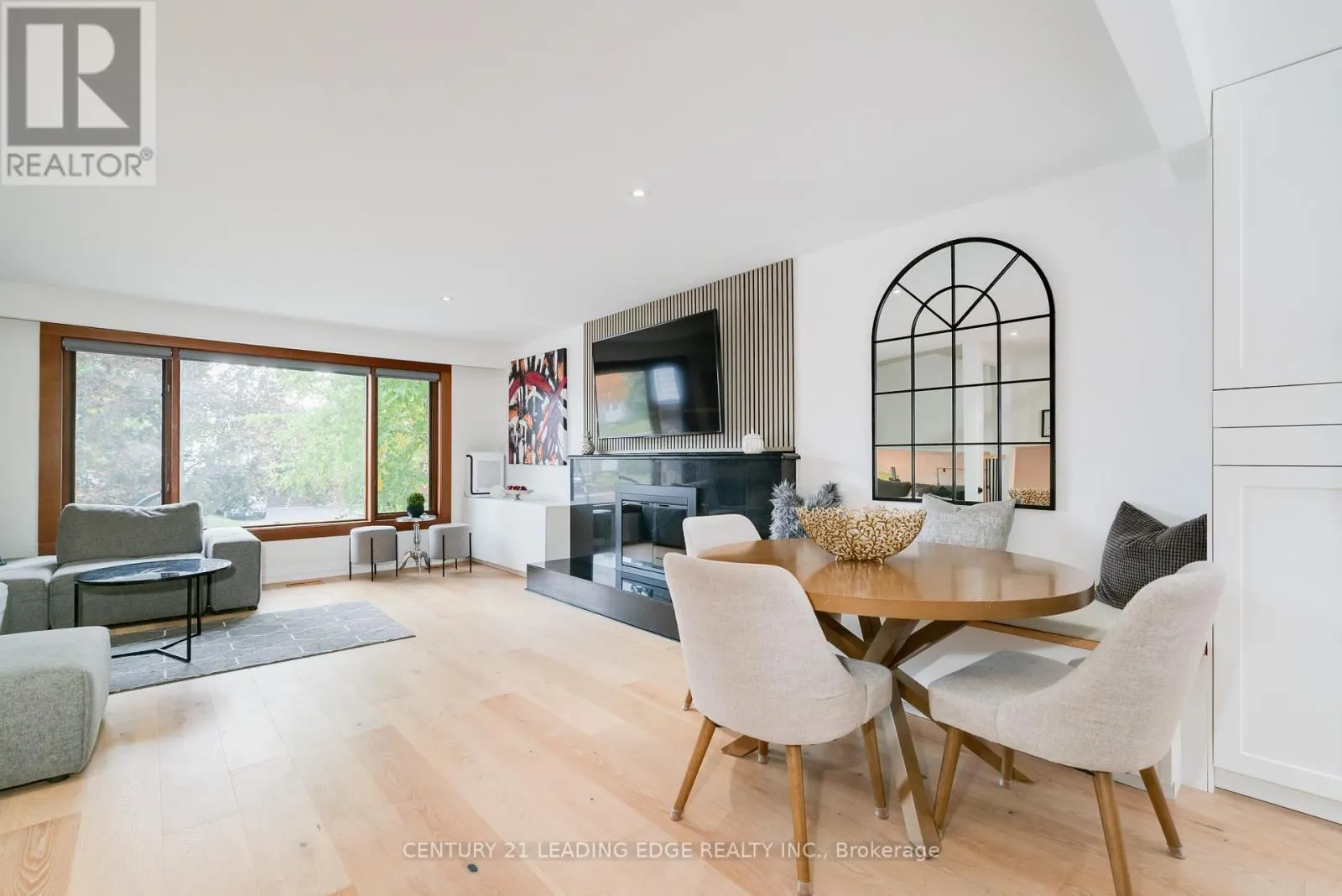 4 AVELINE CRESCENT