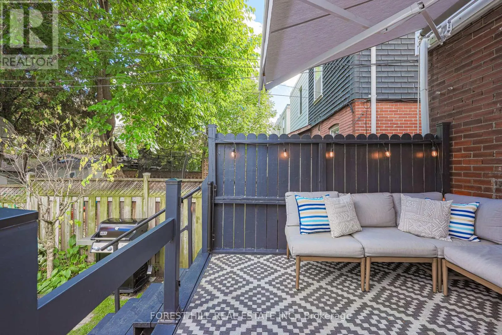 21 DILWORTH CRESCENT