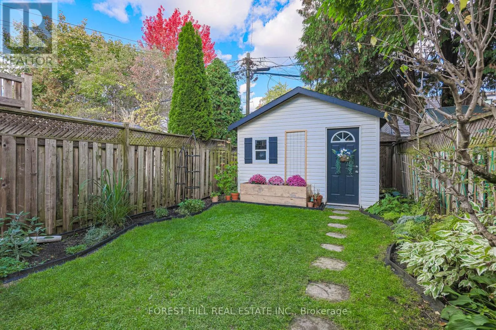 21 DILWORTH CRESCENT