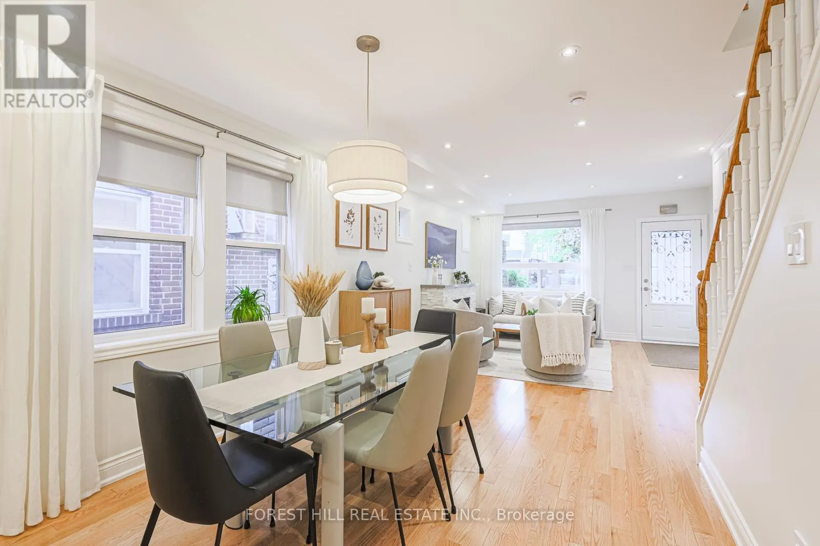 21 DILWORTH CRESCENT
