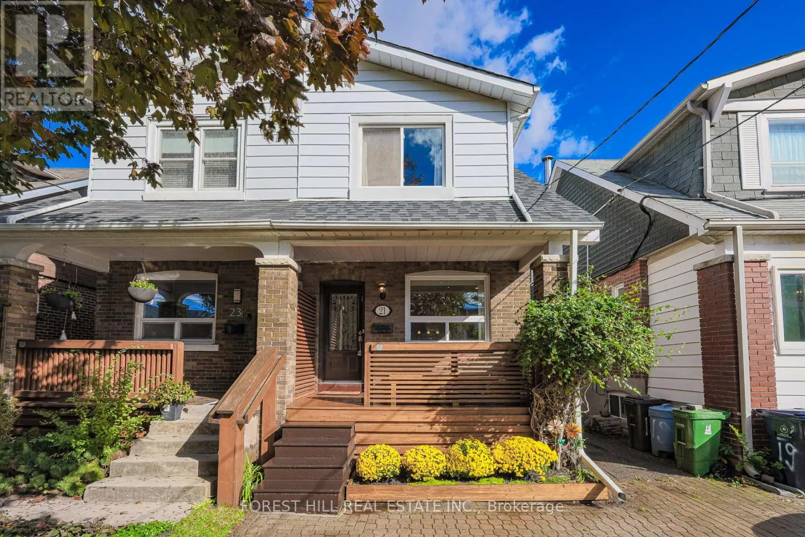 21 DILWORTH CRESCENT