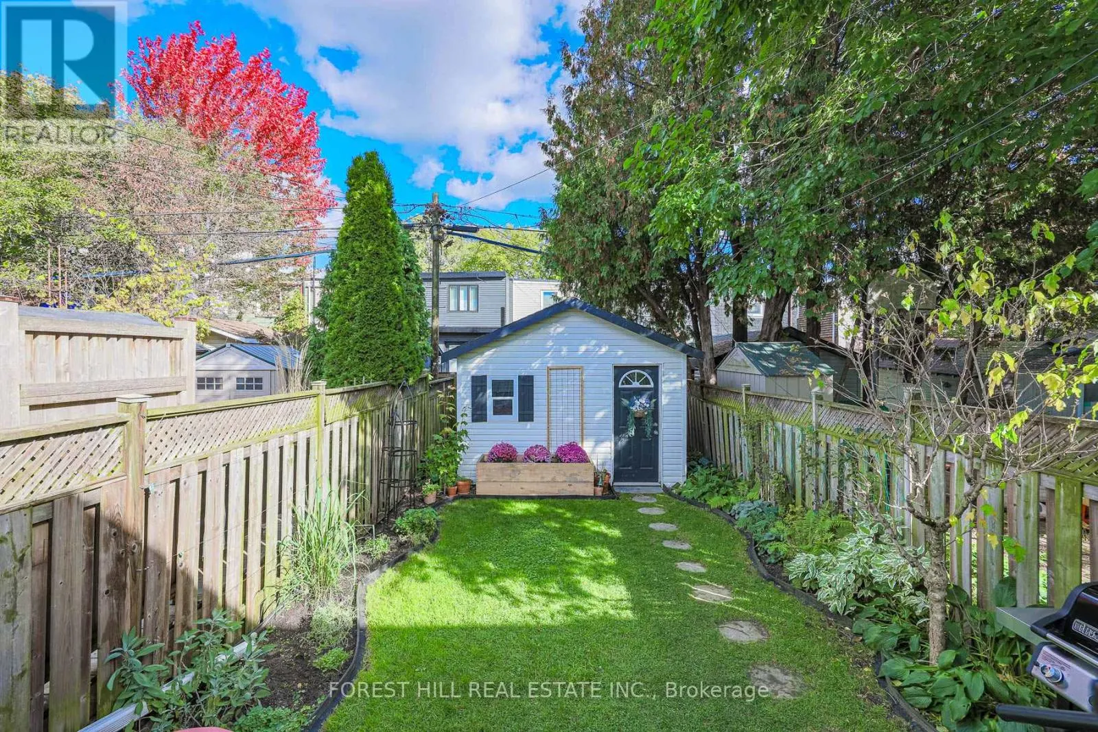 21 DILWORTH CRESCENT