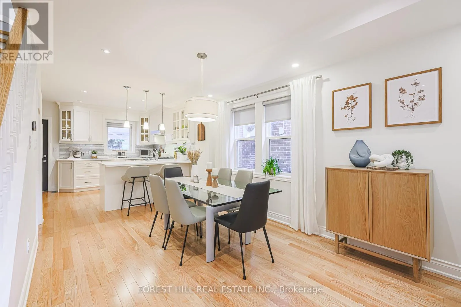 21 DILWORTH CRESCENT