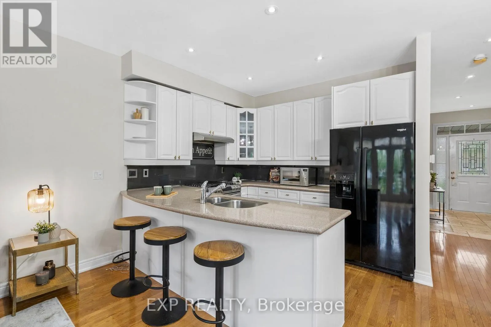 #30 - 1295 WHARF STREET