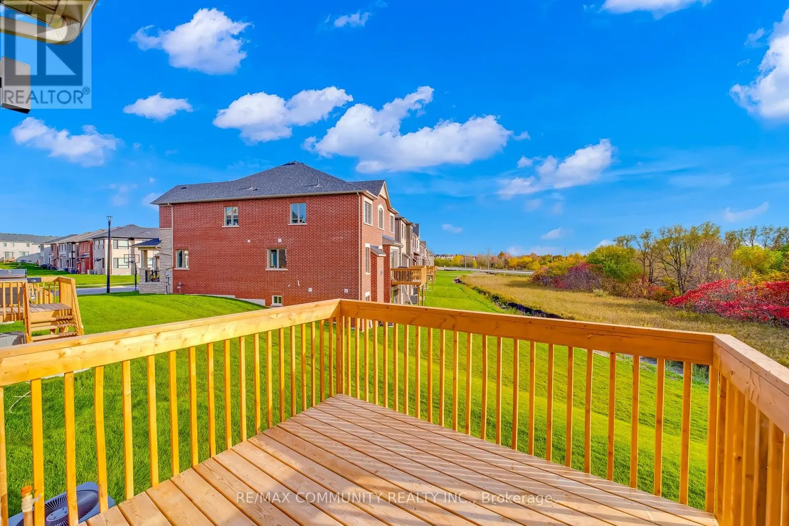 3328 MARCHINGTON SQUARE