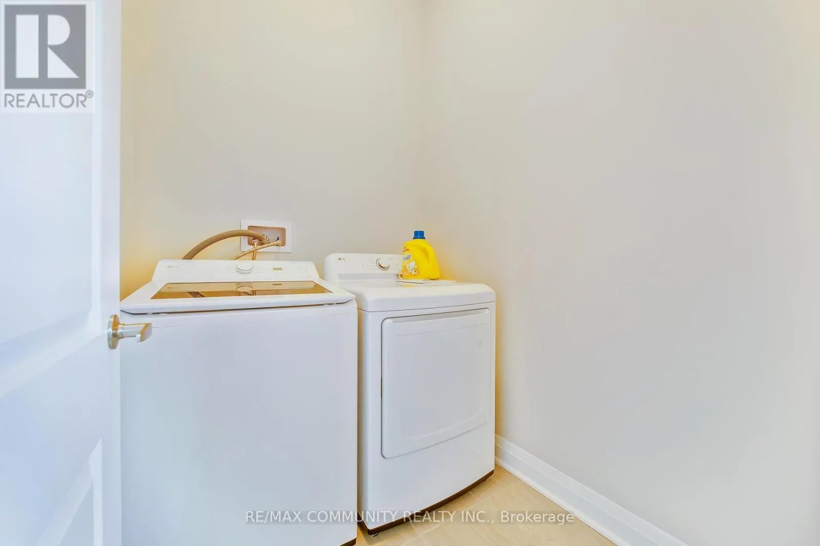 3328 MARCHINGTON SQUARE